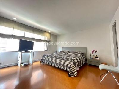 Apartamento de 3 alcobas en venta en Chico Norte, Bogotá, 299 m² · foto 8 de 16