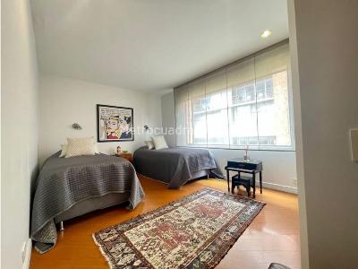 Apartamento de 3 alcobas en venta en Chico Norte, Bogotá, 299 m² · foto 9 de 16