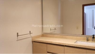 Apartamento de 3 alcobas en venta en La Cabrera, Bogotá, 310 m² · foto 9 de 12