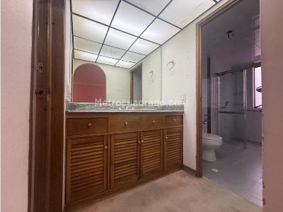 Apartamento de 3 alcobas en venta en La Cabrera, Bogotá, 271 m² · foto 13 de 20