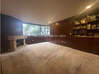 Apartamento de 3 alcobas en venta en La Cabrera, Bogotá, 271 m² · foto 6 de 20