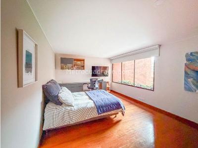 Apartamento de 3 alcobas en venta en Usaquen, Bogotá, 188 m² · foto 11 de 16