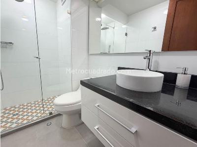 Apartamento de 3 alcobas en venta en Usaquen, Bogotá, 188 m² · foto 12 de 16