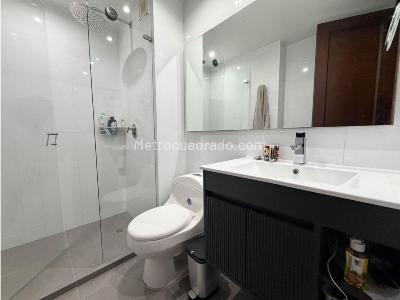 Apartamento de 3 alcobas en venta en Usaquen, Bogotá, 188 m² · foto 13 de 16