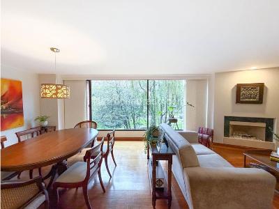 Apartamento de 3 alcobas en venta en Usaquen, Bogotá, 188 m² · foto 2 de 16