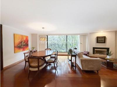 Apartamento de 3 alcobas en venta en Usaquen, Bogotá, 188 m² · foto 3 de 16