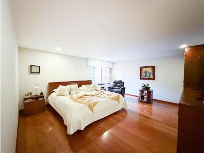 Apartamento de 3 alcobas en venta en Usaquen, Bogotá, 188 m² · foto 8 de 16