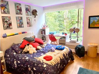 Apartamento de 2 alcobas en venta en Chico Norte, Bogotá, 165 m² · foto 18 de 20