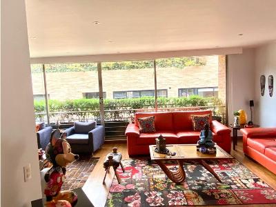 Apartamento de 2 alcobas en venta en Chico Norte, Bogotá, 165 m² · foto 2 de 20
