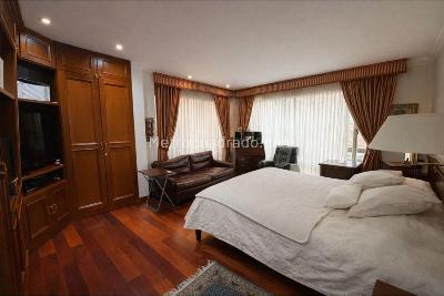 Apartamento de 3 alcobas en venta en Los Rosales, Bogotá, 200 m² · foto 5 de 10