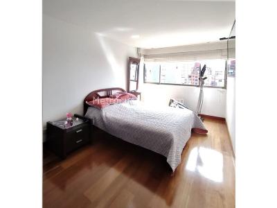 Apartamento de 3 alcobas en venta en Chico Norte, Bogotá, 145 m² · foto 13 de 20