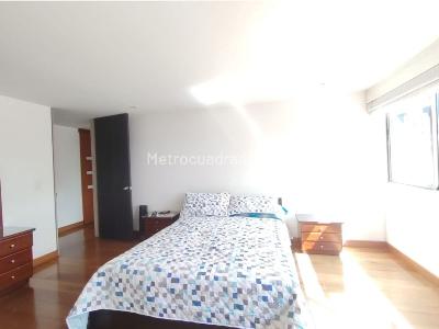 Apartamento de 3 alcobas en venta en Chico Norte, Bogotá, 145 m² · foto 14 de 20