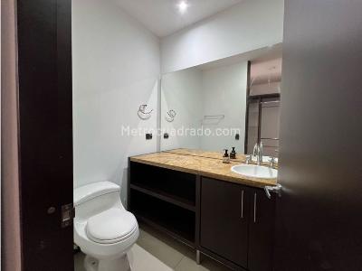 Apartamento de 2 alcobas en venta en Chico Norte, Bogotá, 115 m² · foto 9 de 11