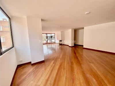 Apartamento de 3 alcobas en venta en Usaquen, Bogotá, 164 m² · foto 2 de 20