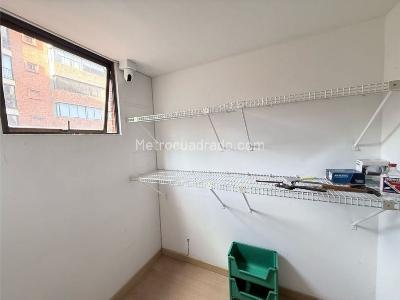 Apartamento de 3 alcobas en venta en Chico Virrey, Bogotá, 111 m² · foto 18 de 18
