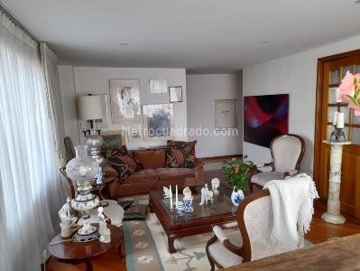 Apartamento de 3 alcobas en venta en El Nogal, Bogotá, 115 m² · foto 2 de 20