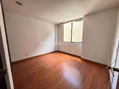 Apartamento de 3 alcobas en venta en Chico Norte, Bogotá, 120 m² · foto 7 de 11