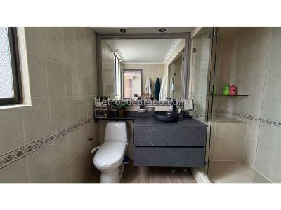 Apartamento de 4 alcobas en venta en Usaquen, Bogotá, 230 m² · foto 15 de 19