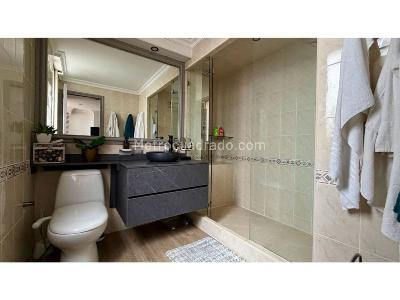 Apartamento de 4 alcobas en venta en Usaquen, Bogotá, 230 m² · foto 16 de 19