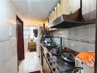 Apartamento de 2 alcobas en venta en Chico Norte, Bogotá, 80 m² · foto 12 de 20