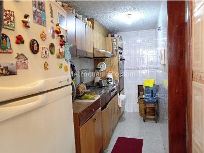Apartamento de 2 alcobas en venta en Chico Norte, Bogotá, 80 m² · foto 13 de 20