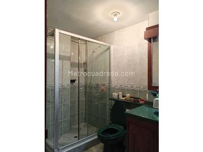 Apartamento de 2 alcobas en venta en Chico Norte, Bogotá, 80 m² · foto 14 de 20
