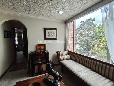 Apartamento de 2 alcobas en venta en Chico Norte, Bogotá, 80 m² · foto 3 de 20