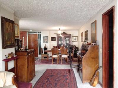 Apartamento de 2 alcobas en venta en Chico Norte, Bogotá, 80 m² · foto 9 de 20
