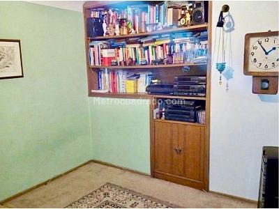 Apartamento de 3 alcobas en venta en Chico Norte, Bogotá, 89 m² · foto 3 de 10