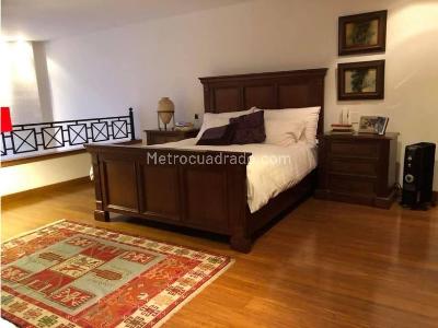 Apartamento de 1 alcoba en arriendo en Chico Norte, Bogotá, 110 m² · foto 8 de 12