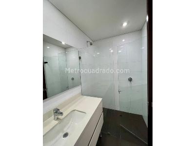 Apartaestudio en arriendo en Chico Norte, Bogotá, 66 m² · foto 9 de 11