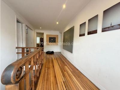 Casa de 4 alcobas en venta en Teusaquillo, Bogotá, 400 m² · foto 10 de 20