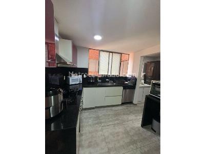 Apartamento de 3 alcobas en arriendo en Usaquen, Bogotá, 170 m² · foto 14 de 15