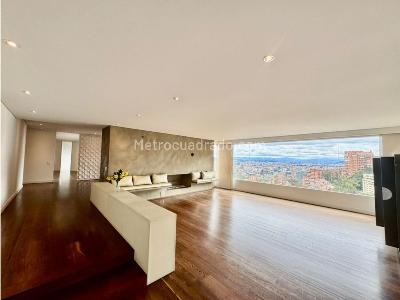 Apartamento de 4 alcobas en venta en El Retiro, Bogotá, 485 m² · foto 2 de 20