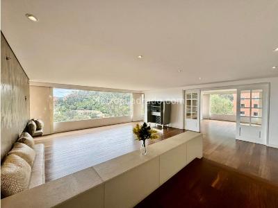 Apartamento de 4 alcobas en venta en El Retiro, Bogotá, 485 m² · foto 3 de 20