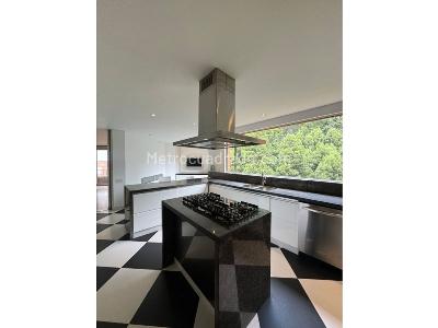 Apartamento de 4 alcobas en venta en El Retiro, Bogotá, 485 m² · foto 6 de 20