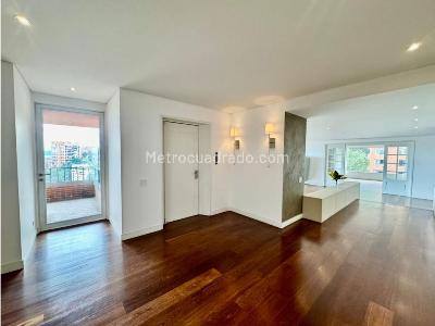 Apartamento de 4 alcobas en venta en El Retiro, Bogotá, 485 m² · foto 8 de 20