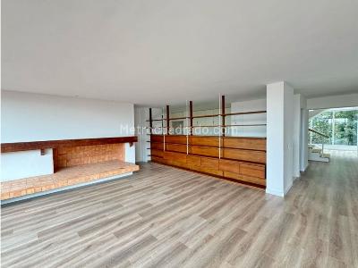 Apartamento de 4 alcobas en venta en Los Rosales, Bogotá, 340 m² · foto 16 de 20