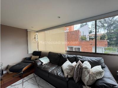 Apartamento de 3 alcobas en venta en Los Rosales, Bogotá, 205 m² · foto 10 de 20