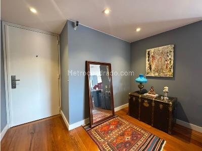 Apartamento de 3 alcobas en venta en Los Rosales, Bogotá, 205 m² · foto 19 de 20