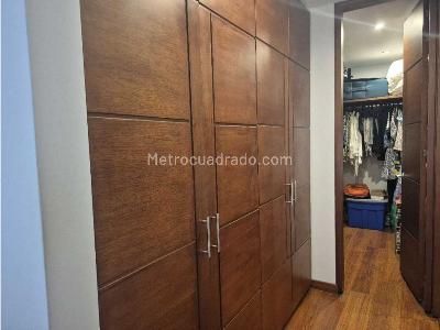 Apartamento de 3 alcobas en venta en San Patricio, Bogotá, 137 m² · foto 14 de 20