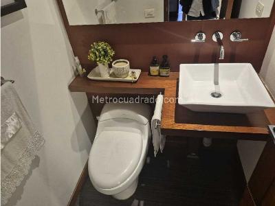 Apartamento de 3 alcobas en venta en San Patricio, Bogotá, 137 m² · foto 16 de 20