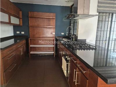 Apartamento de 3 alcobas en venta en San Patricio, Bogotá, 137 m² · foto 7 de 20