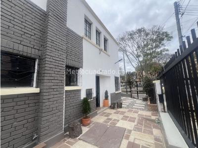 Casa de 5 alcobas en venta en Teusaquillo, Bogotá, 261 m² · foto 12 de 13