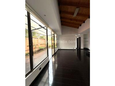Casa de 4 alcobas en venta en Guaymaral, Bogotá, 380 m² · foto 4 de 20