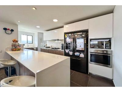 Apartamento de 3 alcobas en venta en La Calleja, Bogotá, 146 m² · foto 6 de 20