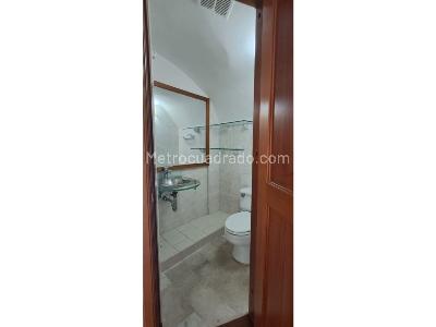 Apartamento de 3 alcobas en venta en San Patricio, Bogotá, 246 m² · foto 19 de 20