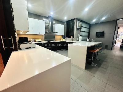 Apartamento de 4 alcobas en venta en Chico Norte, Bogotá, 370 m² · foto 11 de 20
