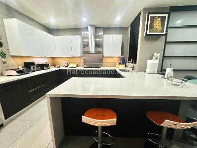 Apartamento de 4 alcobas en venta en Chico Norte, Bogotá, 370 m² · foto 13 de 20