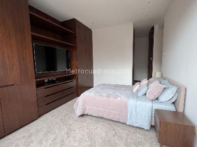 Apartamento de 3 alcobas en venta en Los Rosales, Bogotá, 180 m² · foto 7 de 12
